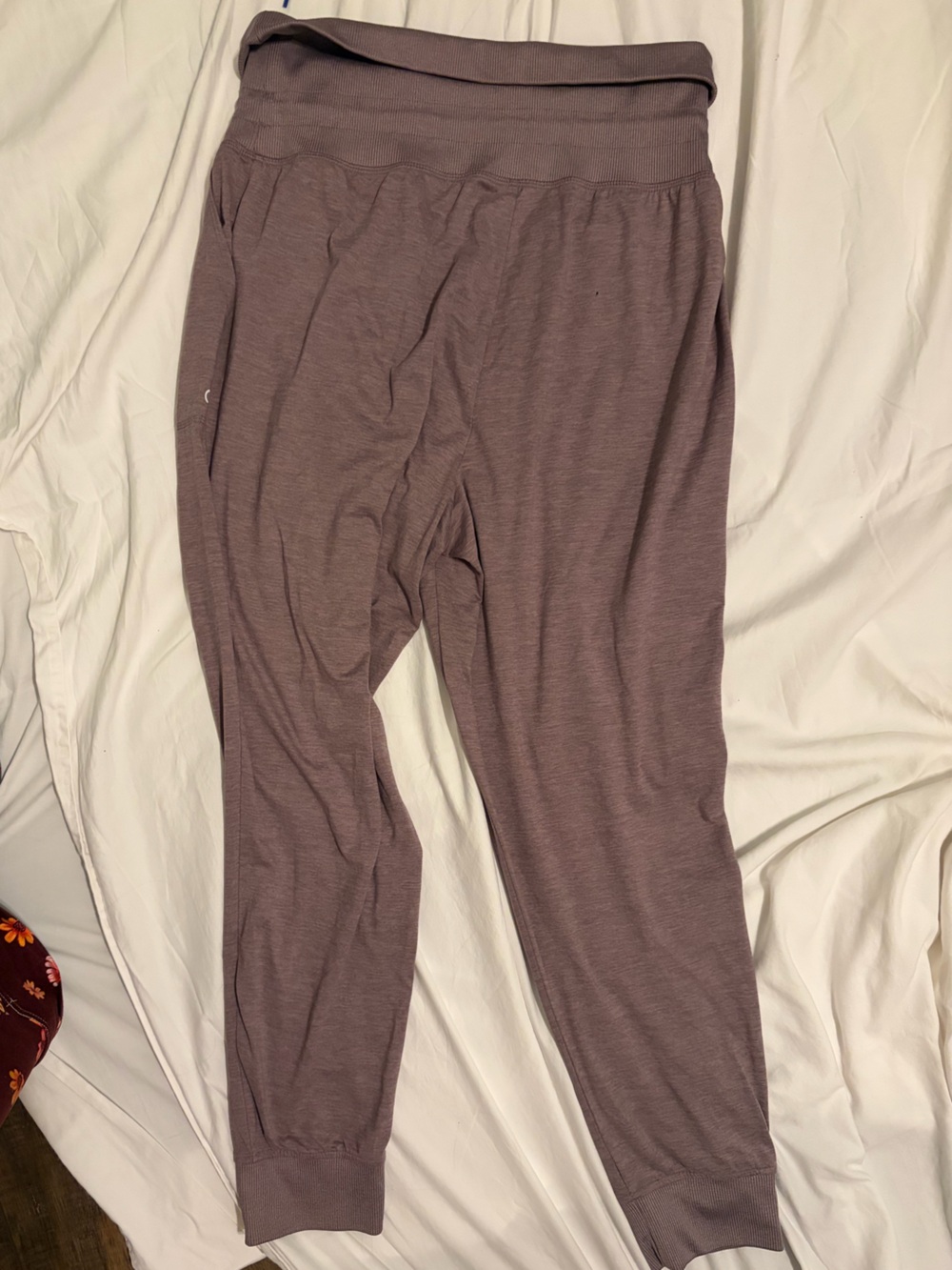 Gap Fit Joggers - Picture 4 of 5